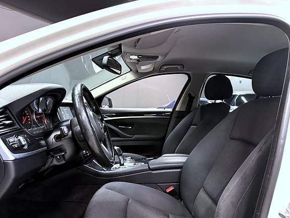 BMW 520d 4 of 15