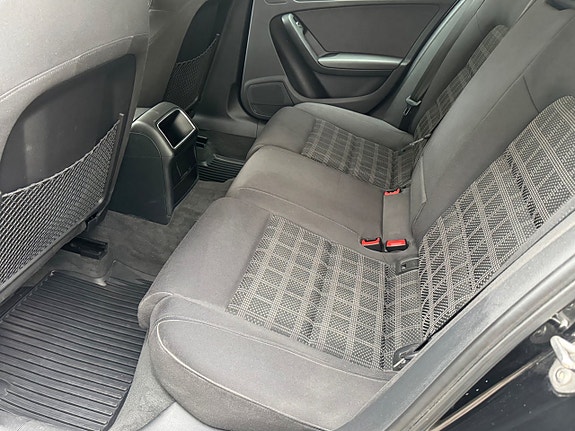 Audi A4 15 of 18
