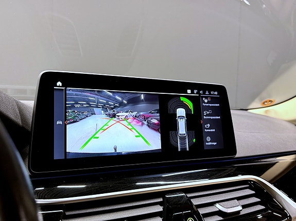 BMW 530e 11 of 19