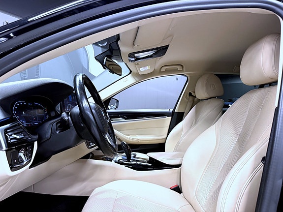 BMW 530e 4 of 19