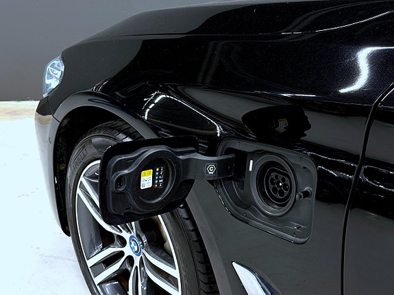 BMW 530e 17 of 19