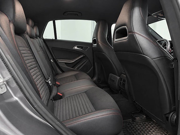 Mercedes-Benz CLA220 d 10 of 14