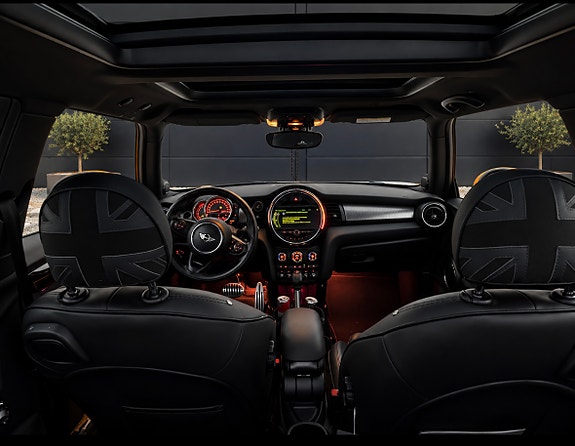 MINI Cooper S 5 of 5