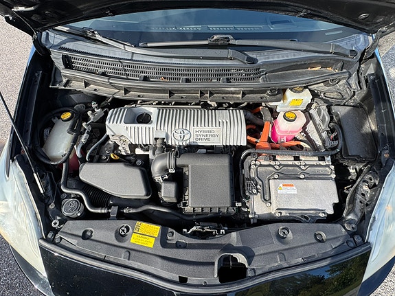 Toyota Prius 9 of 9