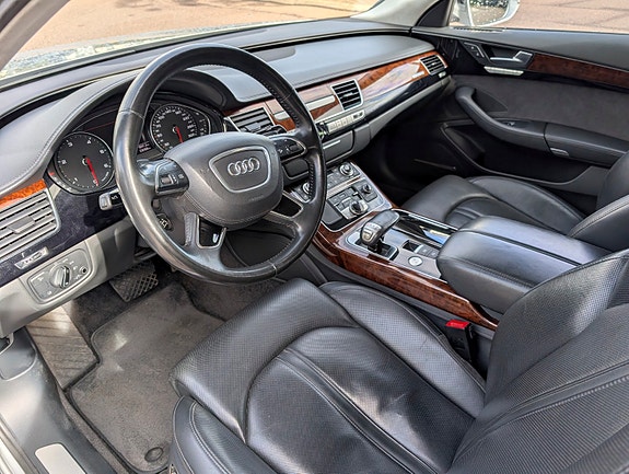 Audi A8 7 of 10