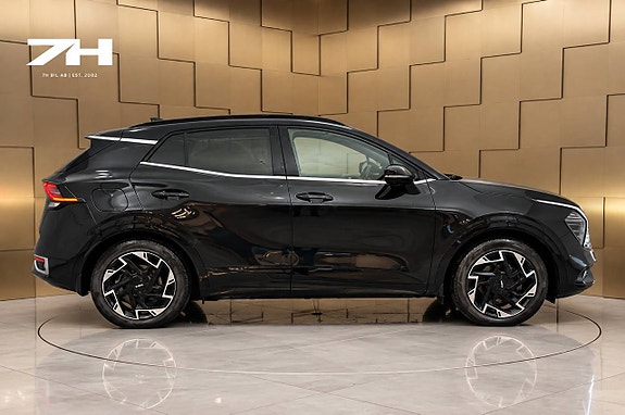 Kia Sportage 2 of 7