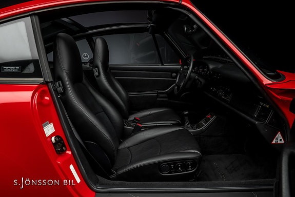 Porsche 911 Targa 16 of 26