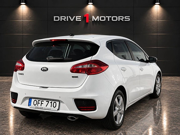 Kia Ceed 5 of 9