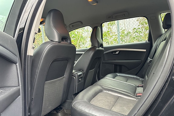 Volvo V70 10 of 13