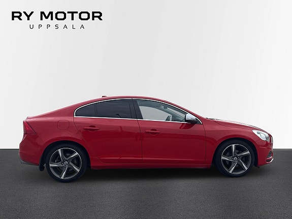 Volvo S60 5 of 27