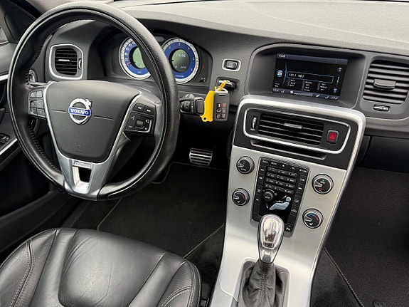 Volvo S60 10 of 27