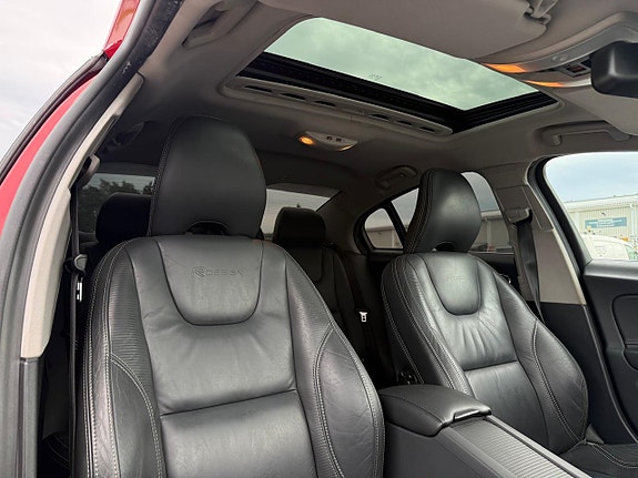 Volvo S60 8 of 27