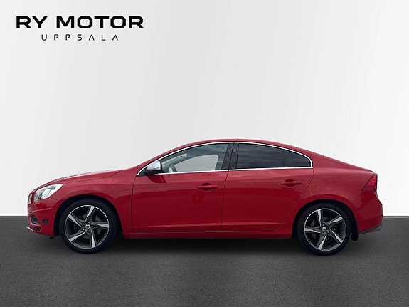 Volvo S60 2 of 27