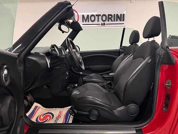 MINI Cooper 14 of 27