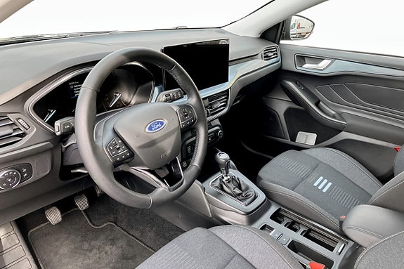 Ford Focus 5 of 9