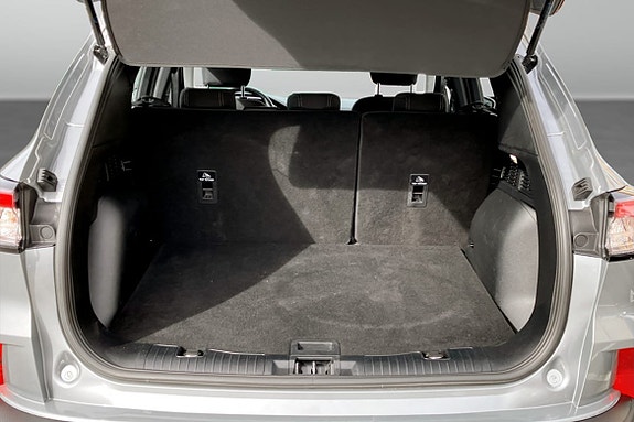 Ford Kuga 9 of 9