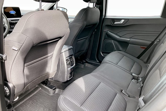 Ford Kuga 8 of 9