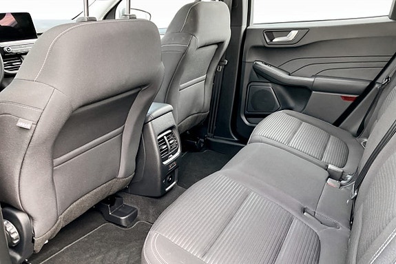 Ford Kuga 25 of 30
