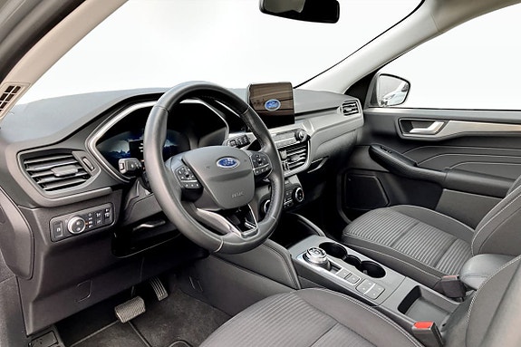 Ford Kuga 18 of 30