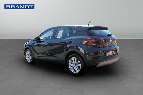 Renault Captur 2 of 9