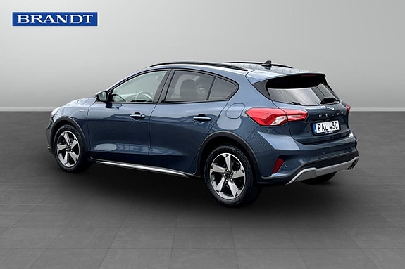 Ford Focus 2 of 9