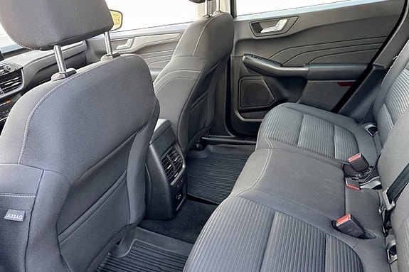 Ford Kuga 8 of 9
