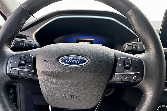 Ford Kuga 7 of 9