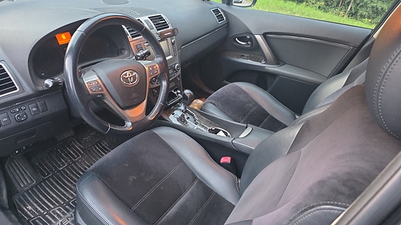 Toyota Avensis 5 of 7