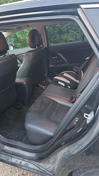 Toyota Avensis 7 of 7
