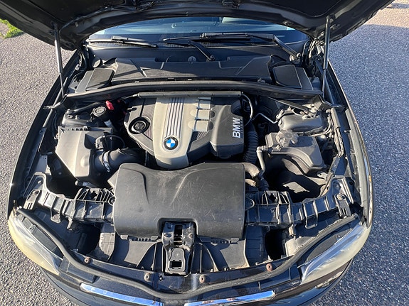 BMW 118d 13 of 15