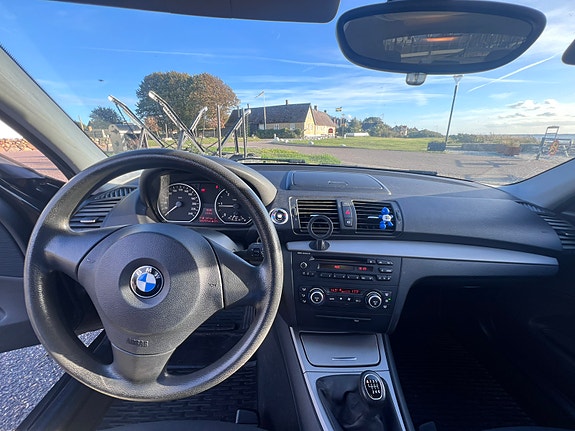 BMW 118d 7 of 15
