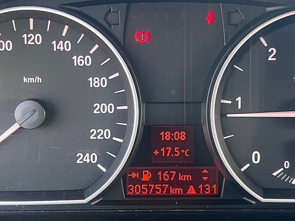 BMW 118d 8 of 15