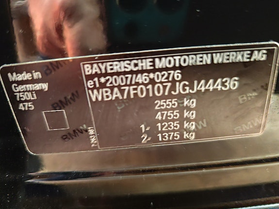 BMW 750iL 15 of 20