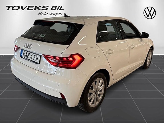 Audi A1 3 of 19