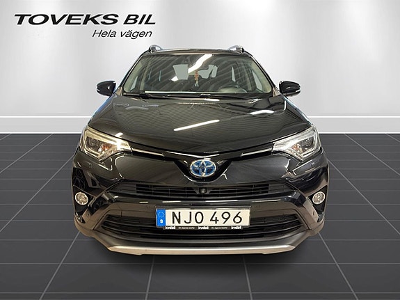 Toyota RAV4 7 of 19