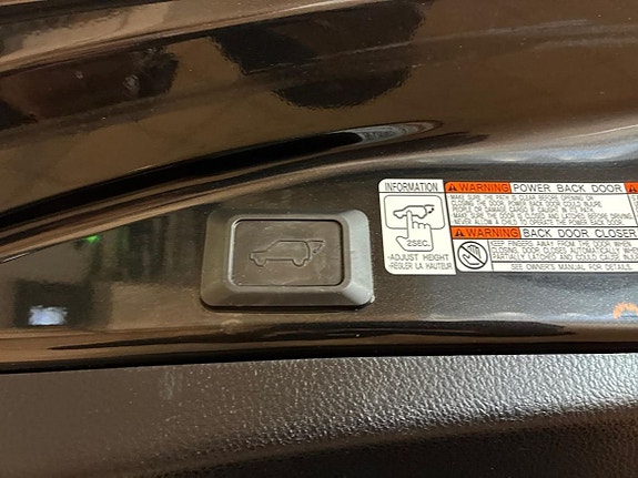 Toyota RAV4 15 of 19