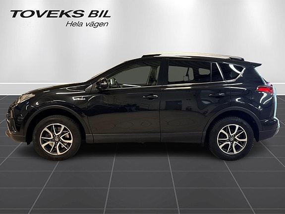 Toyota RAV4 5 of 19