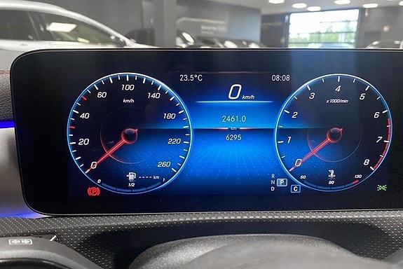 Mercedes-Benz CLA200 10 of 15