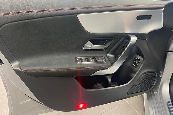 Mercedes-Benz CLA200 15 of 15