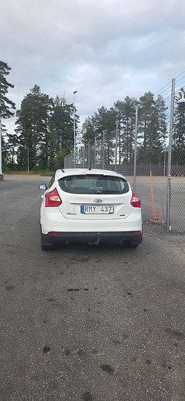 Ford Focus 3 of 7