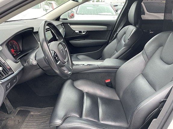 Volvo V90 8 of 10