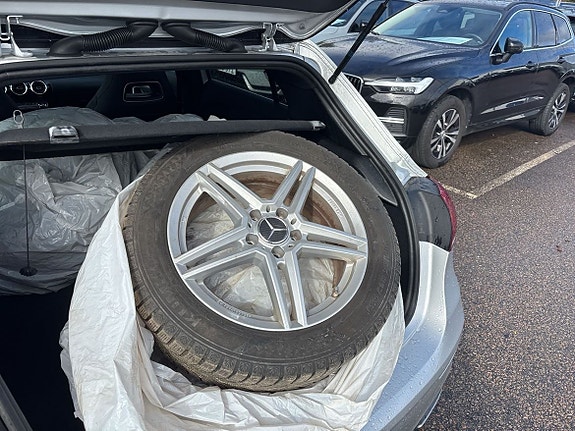 Mercedes-Benz A250 4 of 8