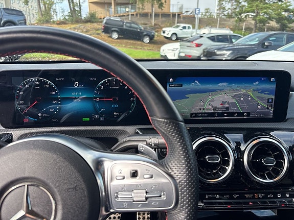 Mercedes-Benz A250 7 of 8