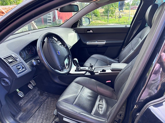 Volvo V50 7 of 9