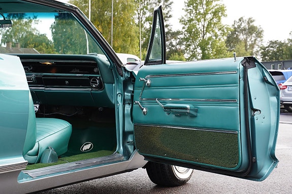 Buick Le Sabre 17 of 27