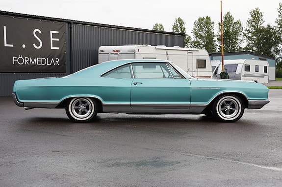 Buick Le Sabre 24 of 27