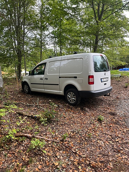 Volkswagen Caddy Maxi 2 of 7