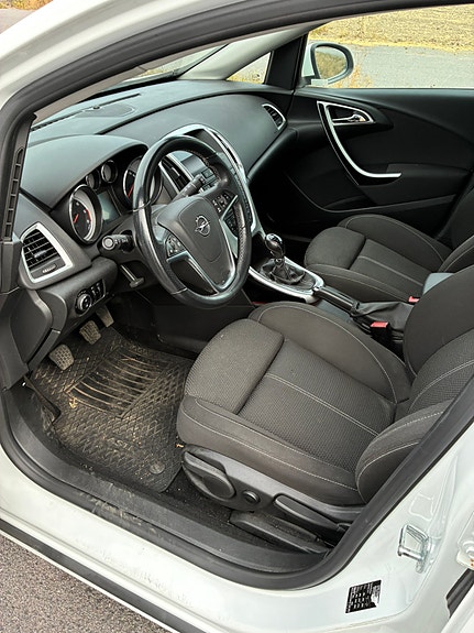 Opel Astra 3 of 4