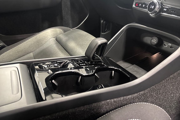 Volvo XC40 15 of 22
