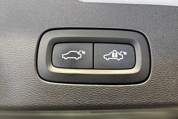 Volvo V60 18 of 22